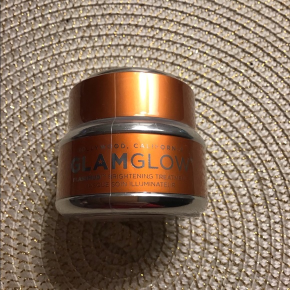 GLAMGLOW Other - New Travel Size GlamGlow FlashMud!